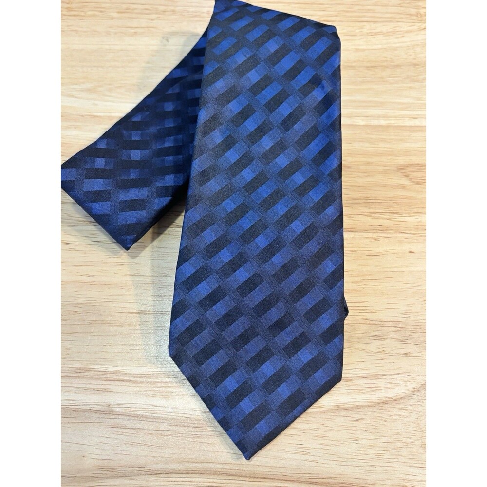 ERMENEGILDO ZEGNA MADE IN ITALY 100% SILK MEN'S BLUE NECK TIE Geometric